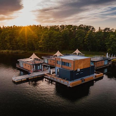Schwimmende Ferienhaeuser Auf Dem See - Spreewald ヴェッチャウ エクステリア 写真